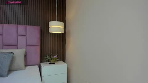   online show from 12/14/25, 11:37