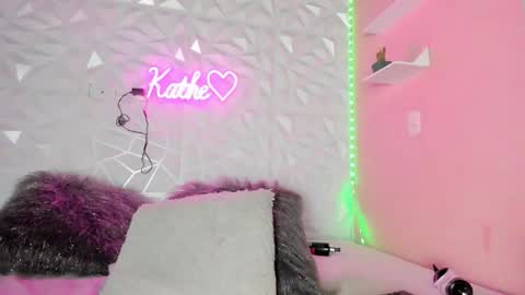 Snapshot of kathe_zanss chatting on 11/06/25, 03:46 KATHE online show from 11/06/25, 03:46