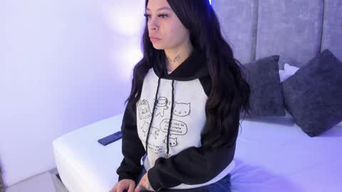 Snapshot of kathegomez_ chatting on 02/06/25, 11:21 KatheGomez online show from 02/06/25, 11:21