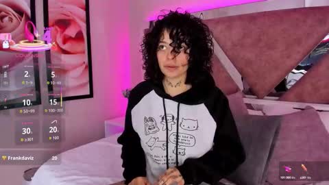 Snapshot of kathegomez_ chatting on 10/01/25, 03:01 KatheGomez online show from 10/01/25, 03:01
