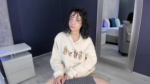 KatheGomez  online show from 04/19/26, 02:22