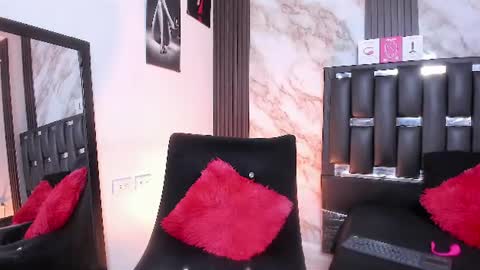 Snapshot of katherina_diaz chatting on 06/25/26, 01:38 Katherina online show from 06/25/26, 01:38