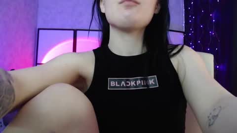 Snapshot of katherine_johnson chatting on 12/24/24, 09:17 katherine_johnson online show from 12/24/24, 09:17