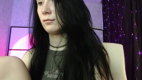 Snapshot of katherine_johnson chatting on 01/09/25, 08:34 katherine_johnson online show from 01/09/25, 08:34