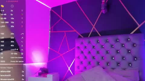 Snapshot of katherinee_scott chatting on 07/15/26, 08:58 your kathe online show from 07/15/26, 08:58
