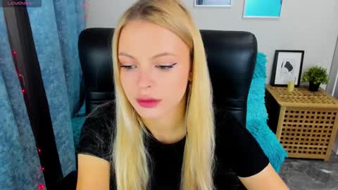 Katherine online show from 09/24/25, 04:21