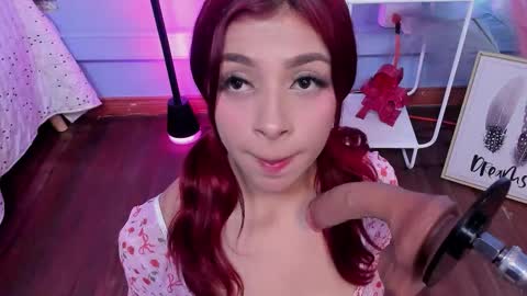 Snapshot of kathia_saenz chatting on 12/03/25, 04:42 Kathia online show from 12/03/25, 04:42