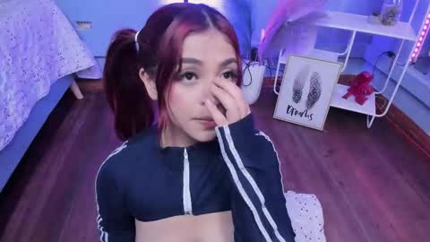 Snapshot of kathia_saenz chatting on 12/16/25, 03:55 Kathia online show from 12/16/25, 03:55