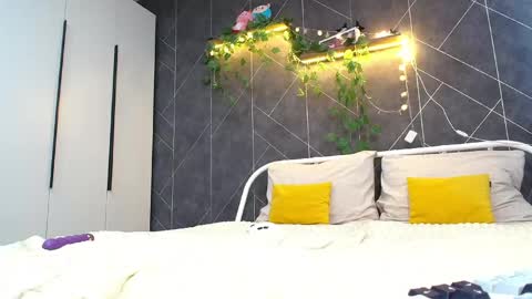 KathrineBerry online show from 04/15/26, 02:40