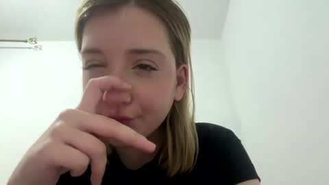 Snapshot of kathrinekiening chatting on 05/30/26, 05:32 Jessie online show from 05/30/26, 05:32