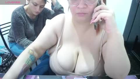 Snapshot of kathybigboobsbbw_ chatting on 01/28/25, 03:46 kathybigboobsbbw_ online show from 01/28/25, 03:46