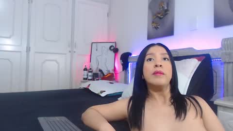 Snapshot of kati26andres chatting on 02/15/25, 07:27 Katiuska online show from 02/15/25, 07:27