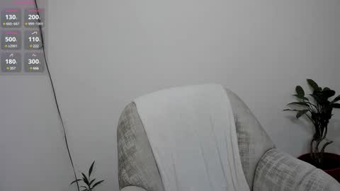 Snapshot of katia_12_ chatting on 12/20/24, 02:30 katia_12_ online show from 12/20/24, 02:30