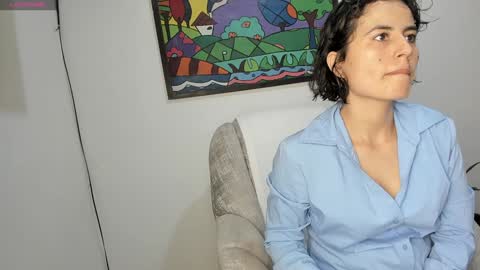 Snapshot of katia_12_ chatting on 01/25/25, 10:18 katia_12_ online show from 01/25/25, 10:18