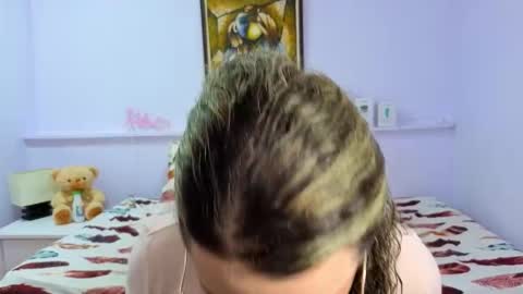 Khaterine online show from 10/22/25, 12:05