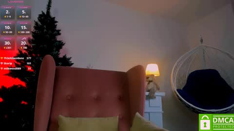 Snapshot of katia_kim chatting on 01/10/25, 12:47 Katia online show from 01/10/25, 12:47