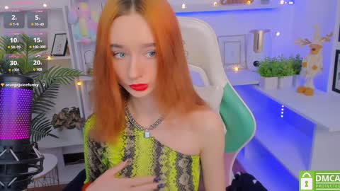 Snapshot of katia_kim chatting on 01/12/25, 06:28 Katia online show from 01/12/25, 06:28