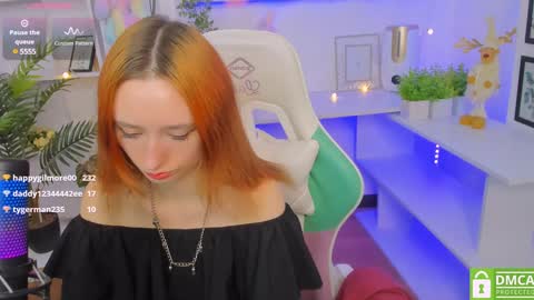 Snapshot of katia_kim chatting on 01/13/25, 12:35 Katia online show from 01/13/25, 12:35
