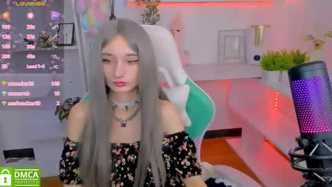 Snapshot of katia_kim chatting on 02/11/25, 09:42 Katia online show from 02/11/25, 09:42