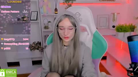 Snapshot of katia_kim chatting on 02/15/25, 01:05 Katia online show from 02/15/25, 01:05