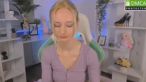 Snapshot of katia_kim chatting on 10/12/25, 05:39 Katia online show from 10/12/25, 05:39