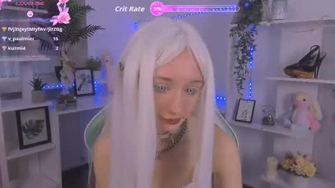 Snapshot of katia_kim chatting on 10/15/25, 06:35 Katia online show from 10/15/25, 06:35