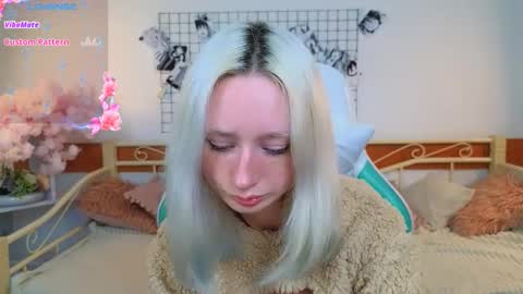 Katia  online show from 03/26/26, 07:03