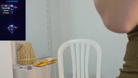 Snapshot of katia_rose23 chatting on 07/23/26, 07:01 . . KATIA . . online show from 07/23/26, 07:01