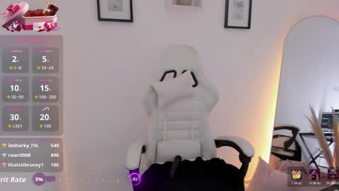 Katia  online show from 12/22/25, 10:18