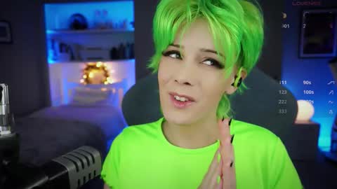 Katie online show from 09/21/25, 06:42