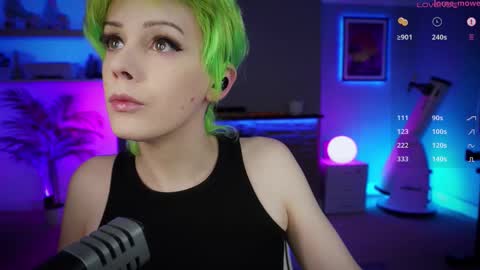 Katie online show from 10/20/25, 07:47