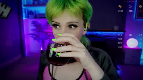 Katie online show from 10/24/25, 07:54