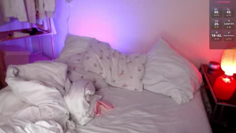 Snapshot of katie_deville chatting on 11/22/25, 11:26 Katie Deville online show from 11/22/25, 11:26