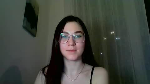 Snapshot of katie_foxi chatting on 02/23/25, 07:17 katie_foxi online show from 02/23/25, 07:17