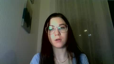 Snapshot of katie_foxi chatting on 03/01/25, 04:00 katie_foxi online show from 03/01/25, 04:00