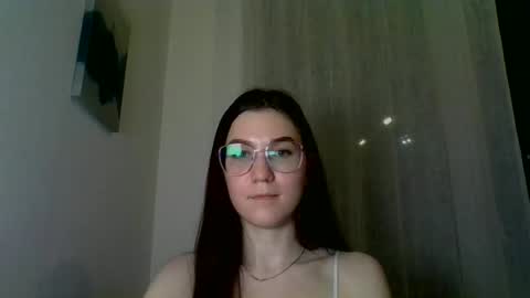 Snapshot of katie_foxi chatting on 03/05/25, 06:12 katie_foxi online show from 03/05/25, 06:12