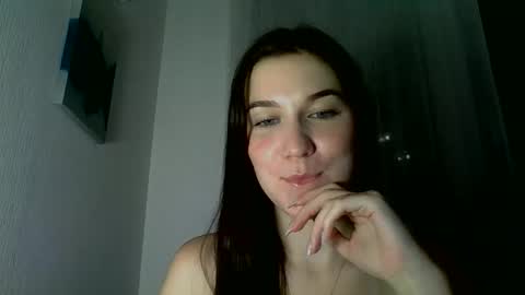 Snapshot of katie_foxi chatting on 09/28/25, 04:45 katie_foxi online show from 09/28/25, 04:45