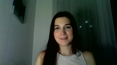 Snapshot of katie_foxi chatting on 10/30/25, 04:30 katie_foxi online show from 10/30/25, 04:30