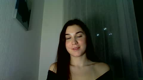 Snapshot of katie_foxi chatting on 10/31/25, 06:09 katie_foxi online show from 10/31/25, 06:09