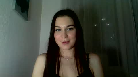 Snapshot of katie_foxi chatting on 12/15/25, 08:13 katie_foxi online show from 12/15/25, 08:13