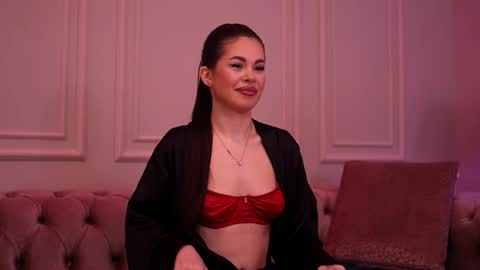 Snapshot of katie_hayes chatting on 01/05/26, 07:28 Katie online show from 01/05/26, 07:28