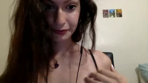 katie_jones_30 online show from 07/25/26, 09:23