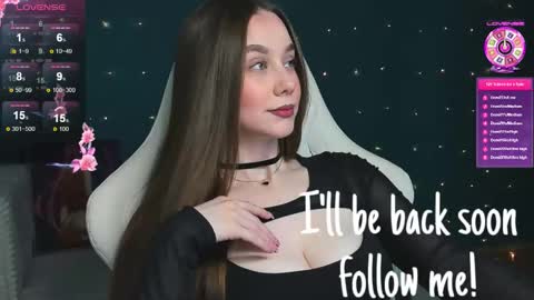 Snapshot of katie_taylorr chatting on 01/11/26, 12:37 Katie online show from 01/11/26, 12:37