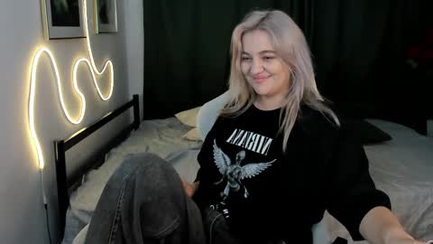 Katie online show from 02/22/26, 06:39