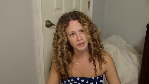 Snapshot of katiecoxxwell chatting on 03/22/26, 02:15 Katie Coxxwell online show from 03/22/26, 02:15