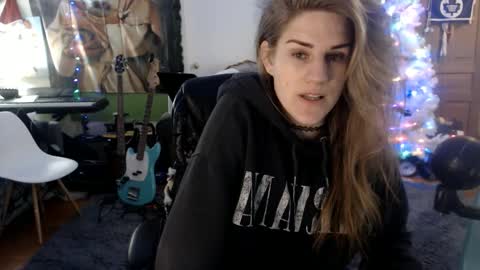 Katie online show from 02/01/25, 04:03