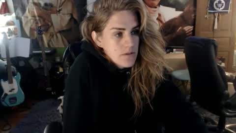 Katie online show from 11/05/25, 06:24