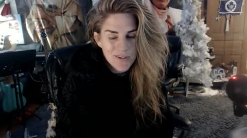 Katie online show from 12/05/25, 07:17