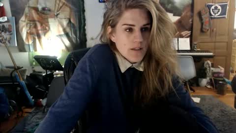 Katie online show from 04/10/26, 05:01