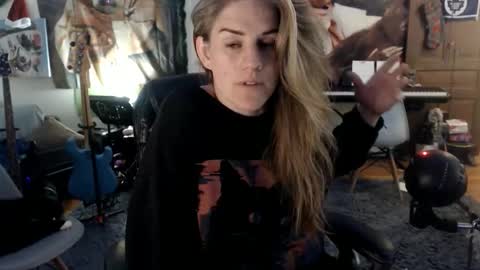 Katie online show from 04/11/26, 07:45